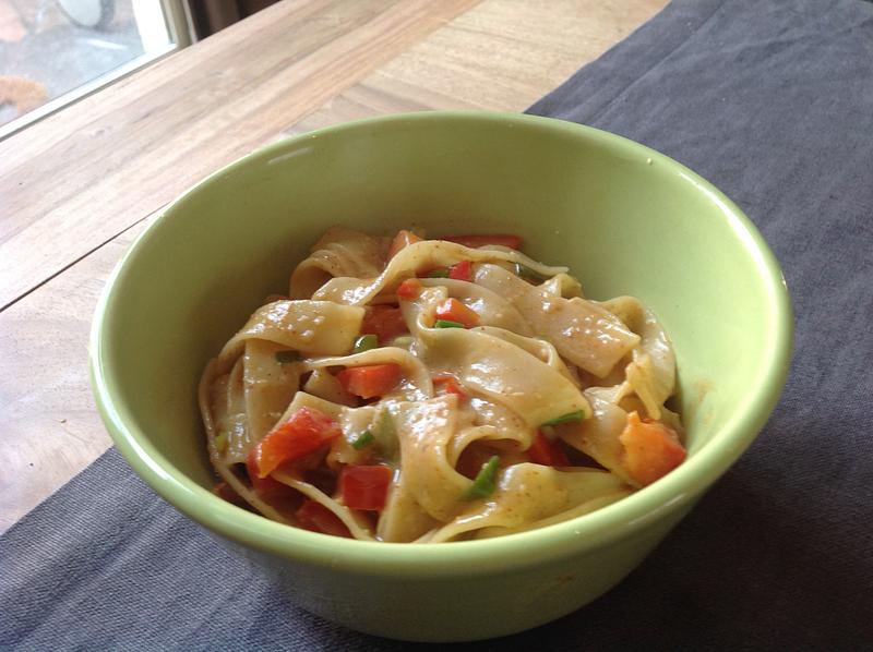 Chinese pikante pastasalade