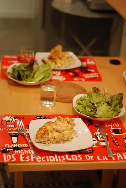 Zalmquiche met witloof en brie