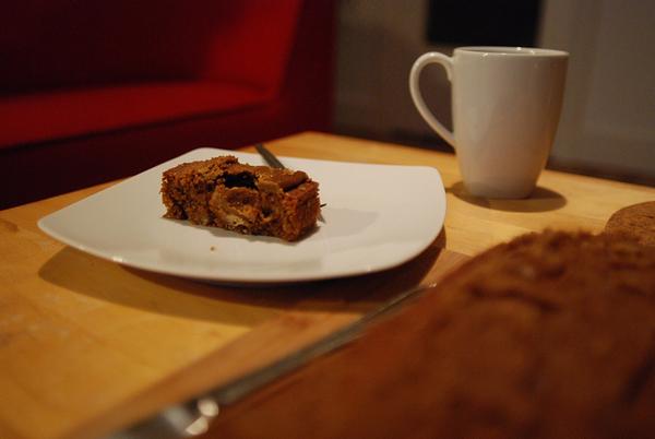 Walnotencake met koffie